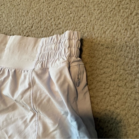 Lululemon Hotty Hot High-Rise Lined Short 4" Pastel Blue Size 6 Running - Picture 6 of 12